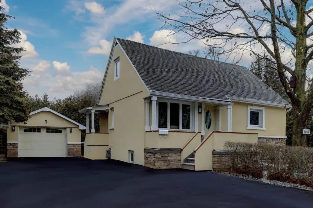 Front of home for sale.